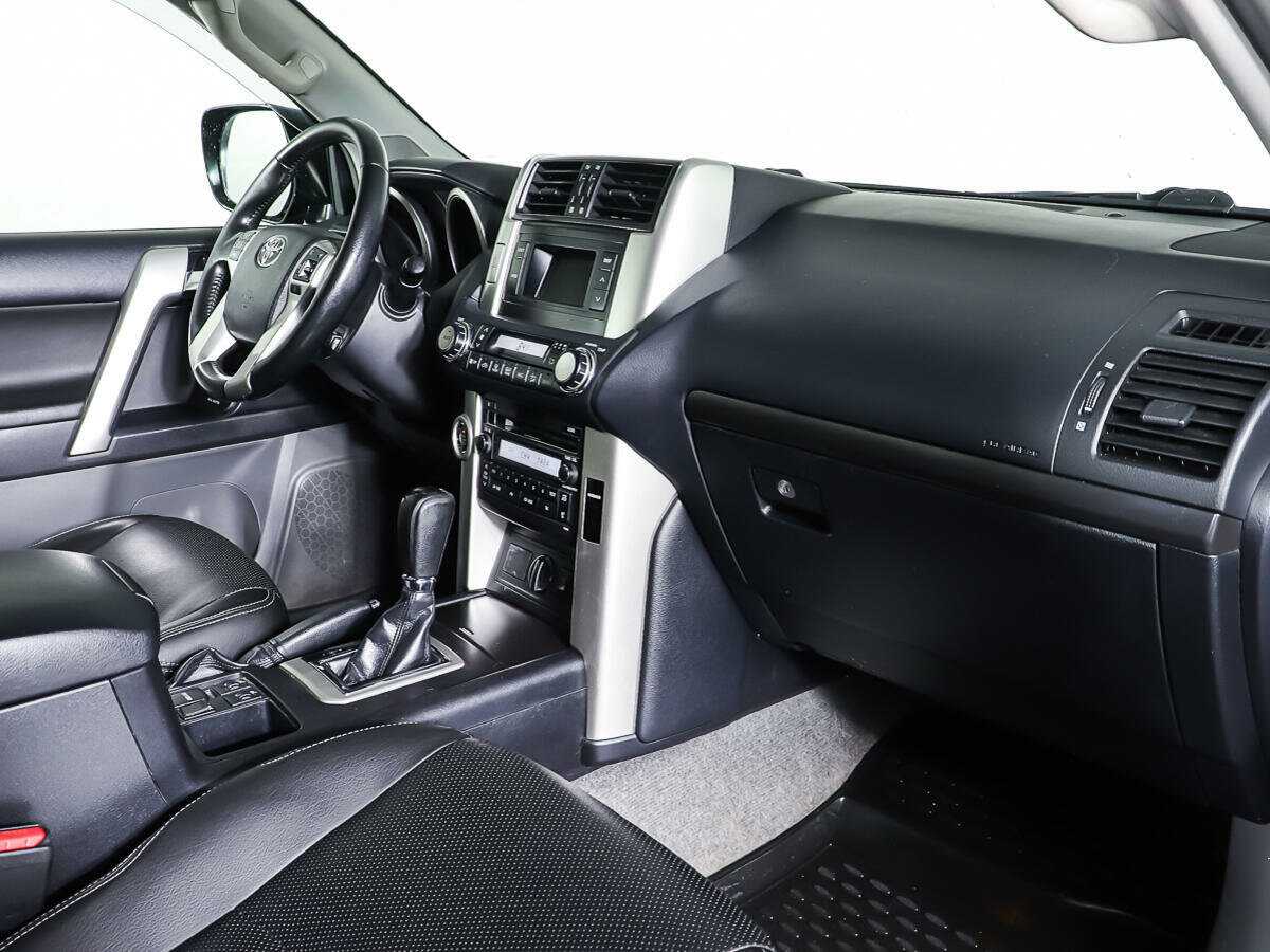 Toyota Land Cruiser Prado 2010 года с пробегом. Фото: #8