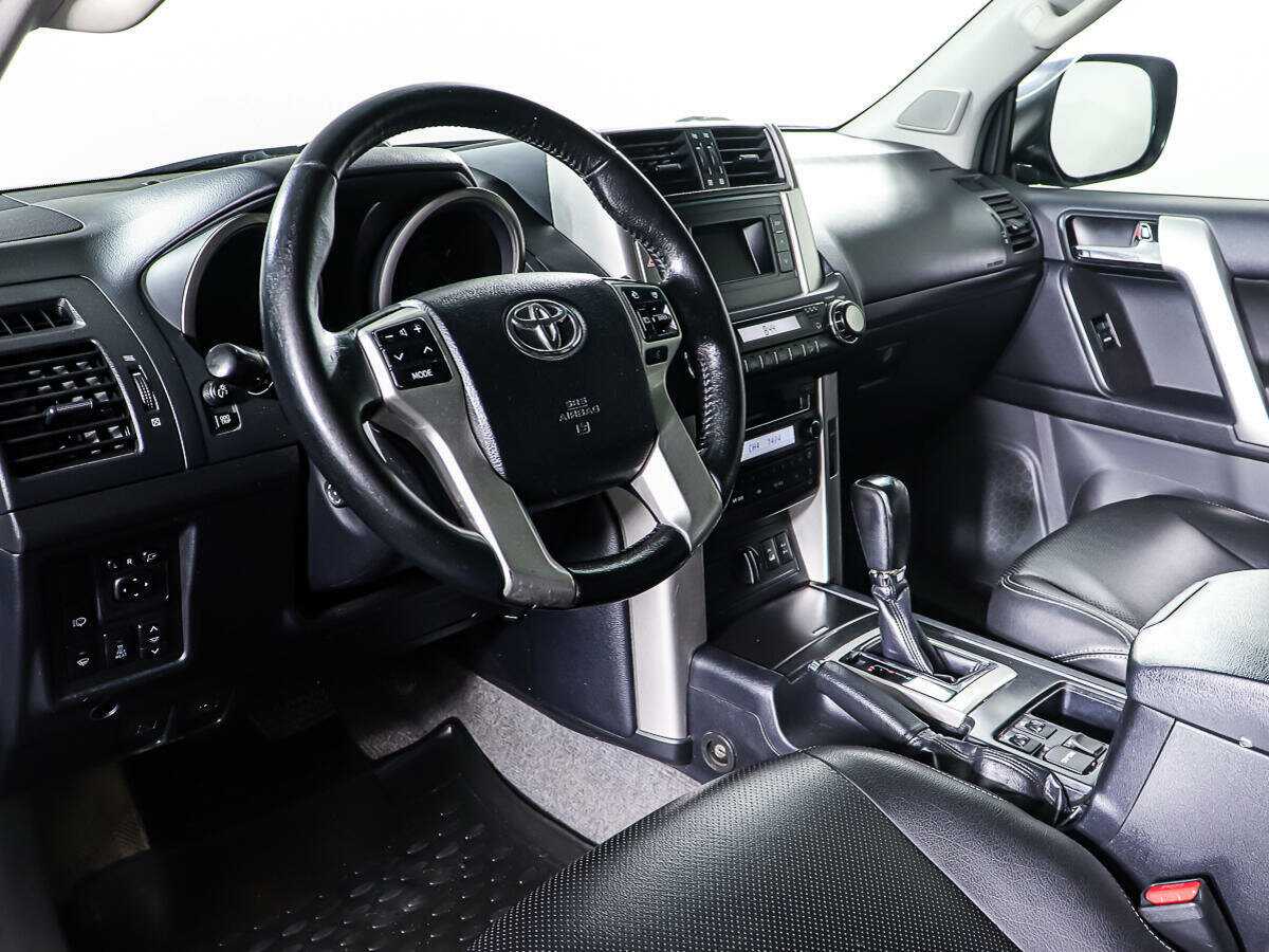 Toyota Land Cruiser Prado 2010 года с пробегом. Фото: #12
