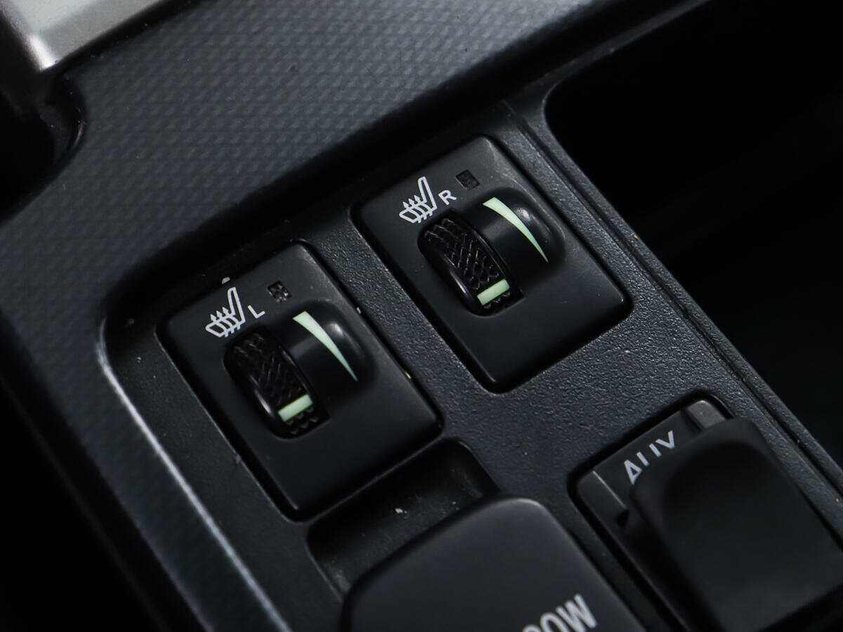 Toyota Land Cruiser Prado 2010 года с пробегом. Фото: #18