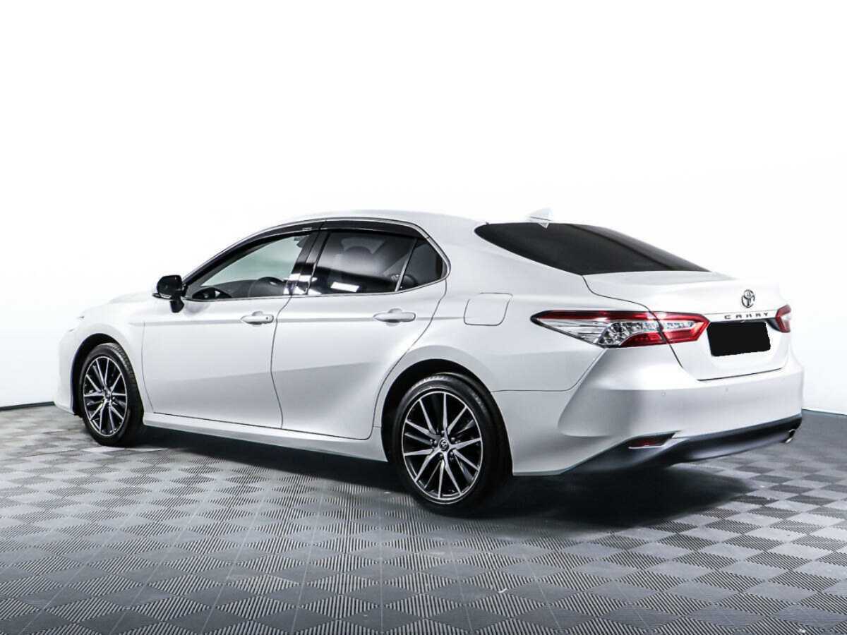 Toyota Camry 2021 года с пробегом. Фото: #6
