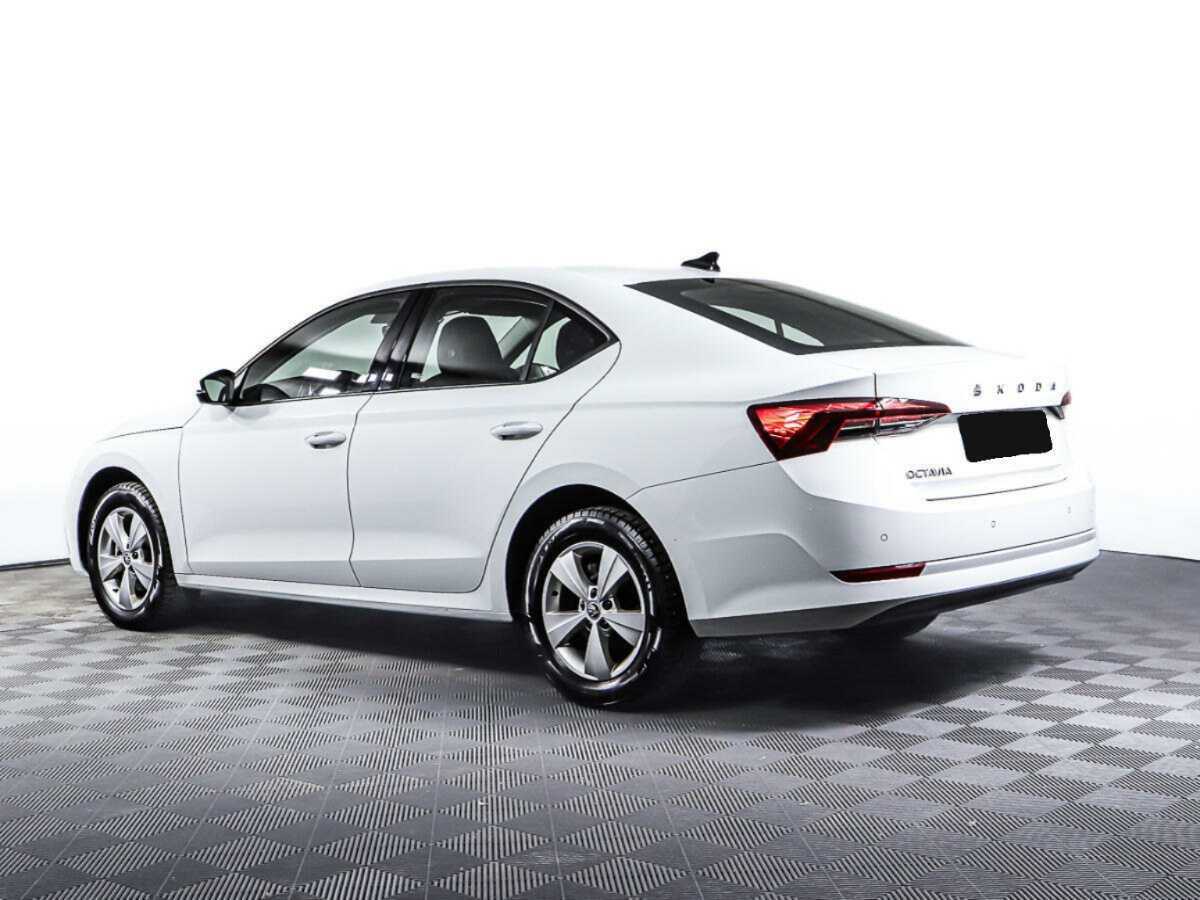 Skoda Octavia 2021 года с пробегом. Фото: #5