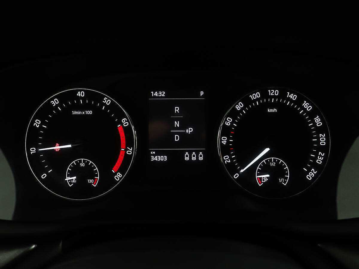 Skoda Octavia 2021 года с пробегом. Фото: #12