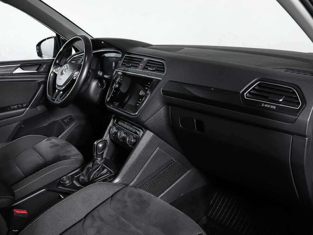 Volkswagen Tiguan 2018 года с пробегом. Фото: #8