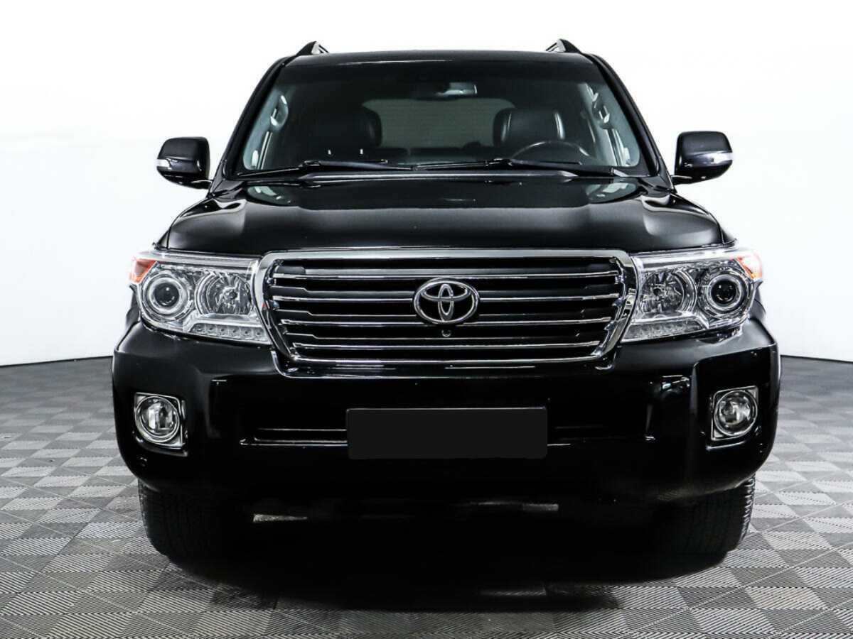 Toyota Land Cruiser 2014 года с пробегом. Фото: #1