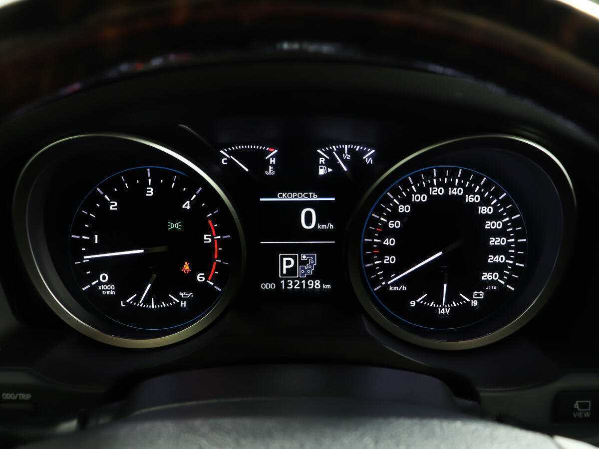 Toyota Land Cruiser 2014 года с пробегом. Фото: #14
