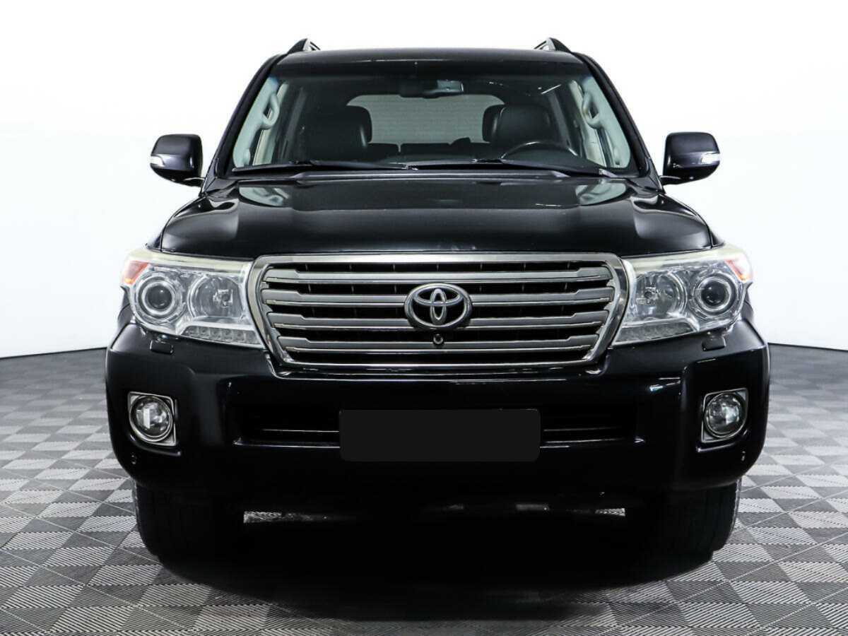 Toyota Land Cruiser 2012 года с пробегом. Фото: #1