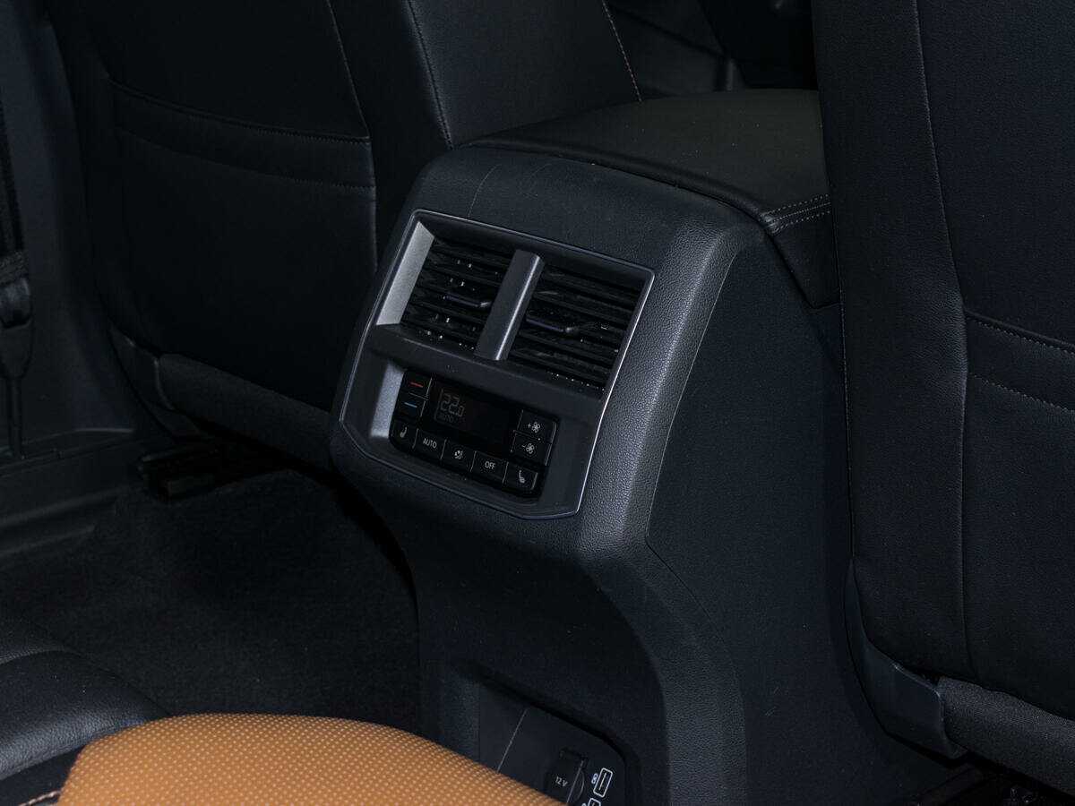 Volkswagen Teramont 2018 года с пробегом. Фото: #13