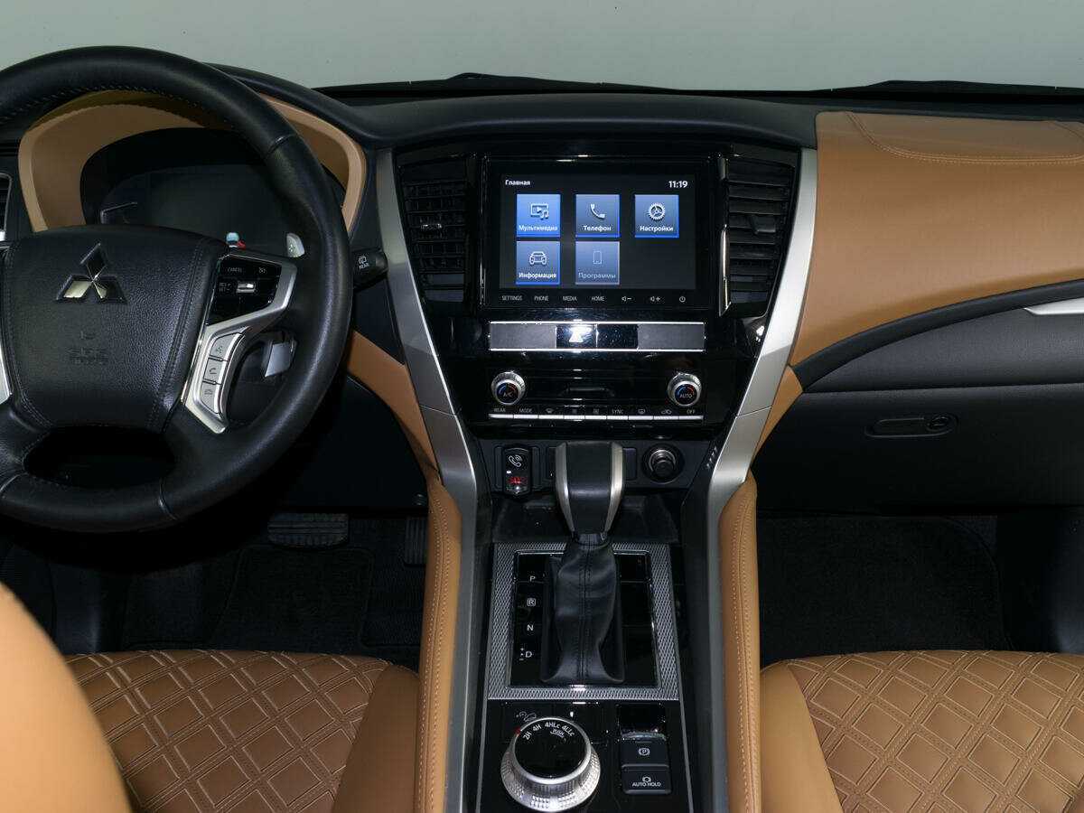 Mitsubishi Montero Sport 2022 года с пробегом. Фото: #8