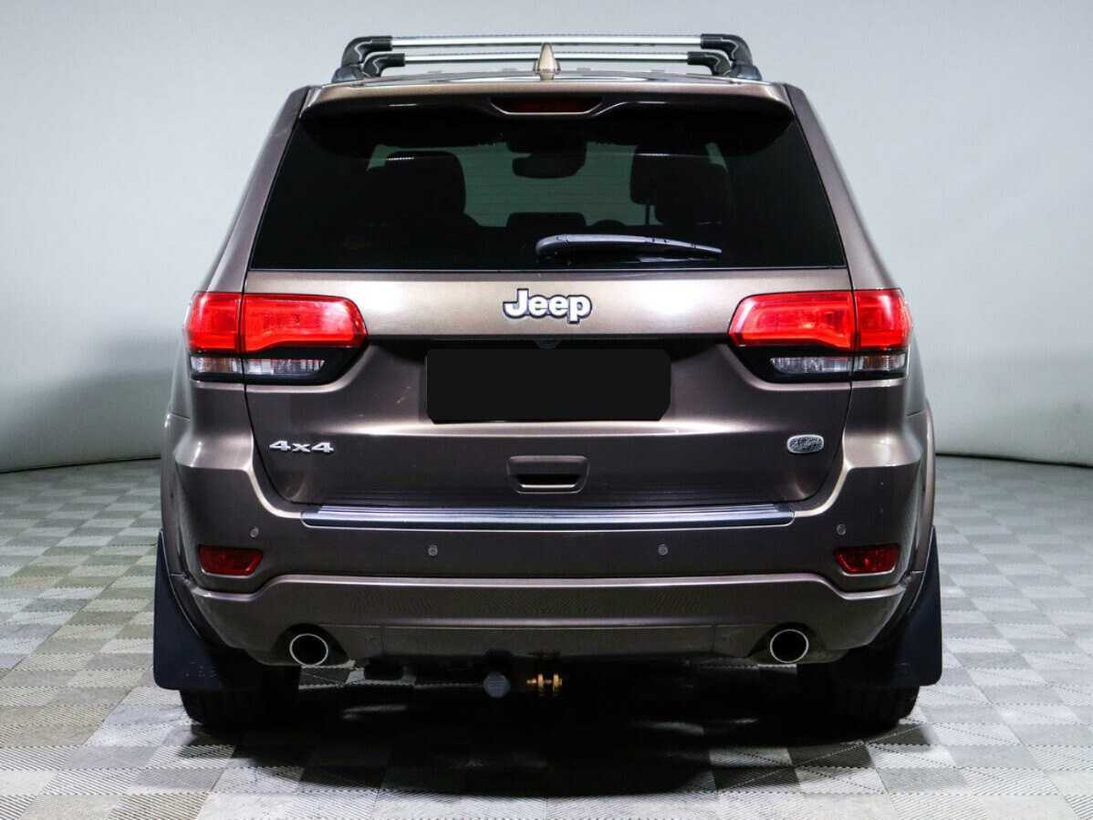 Jeep Grand Cherokee 2017 года с пробегом. Фото: #4