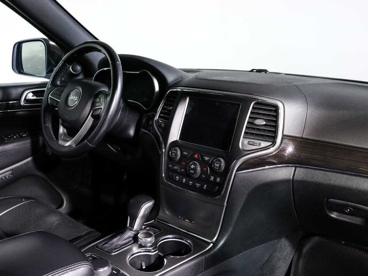 Jeep Grand Cherokee 2017 года с пробегом. Фото: #6