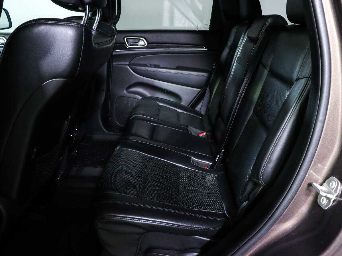 Jeep Grand Cherokee 2017 года с пробегом. Фото: #7