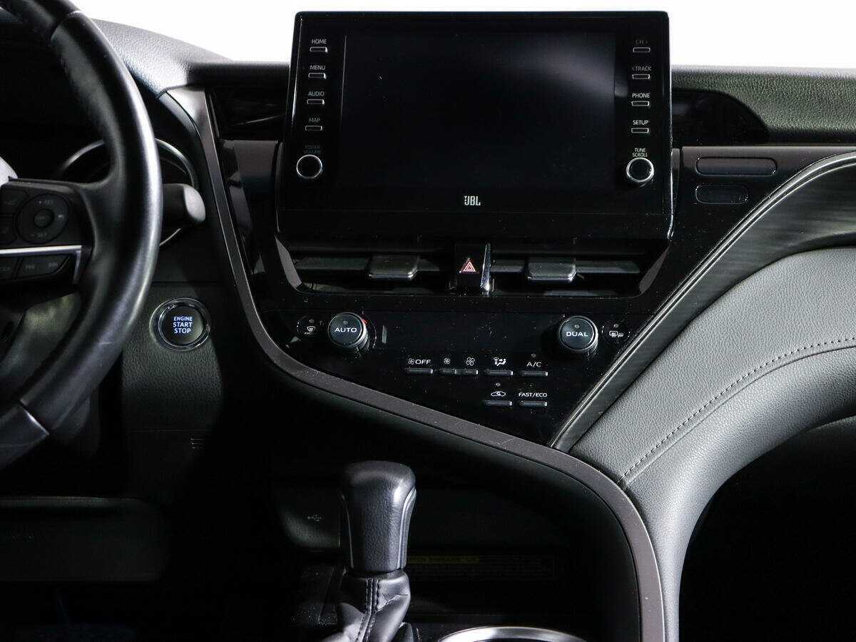 Toyota Camry 2021 года с пробегом. Фото: #10