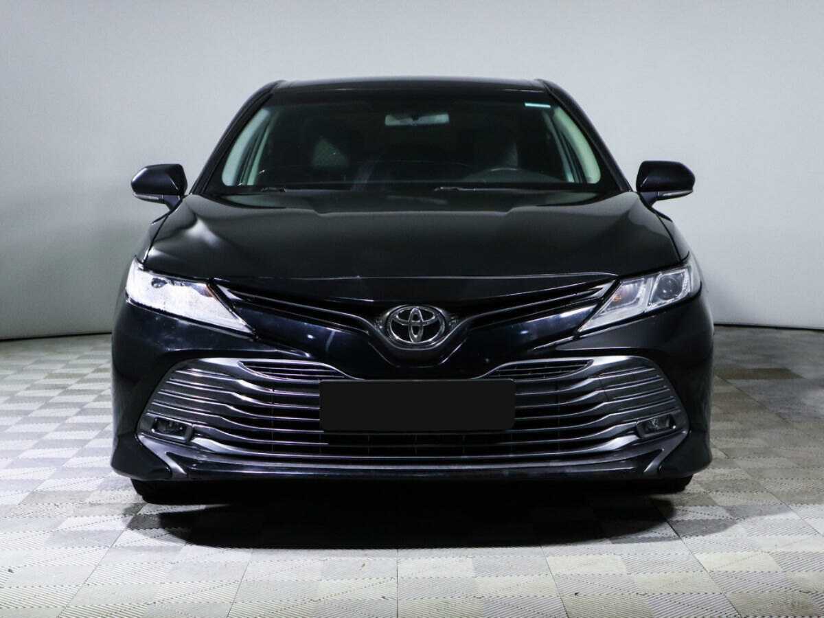 Toyota Camry 2021 года с пробегом. Фото: #1