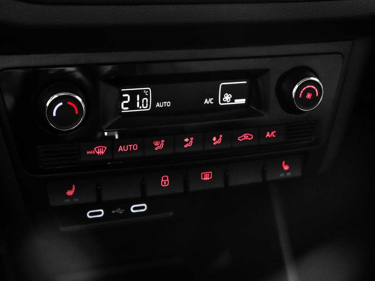 Б/У Фольксваген Поло 2020 года. Фото: #12