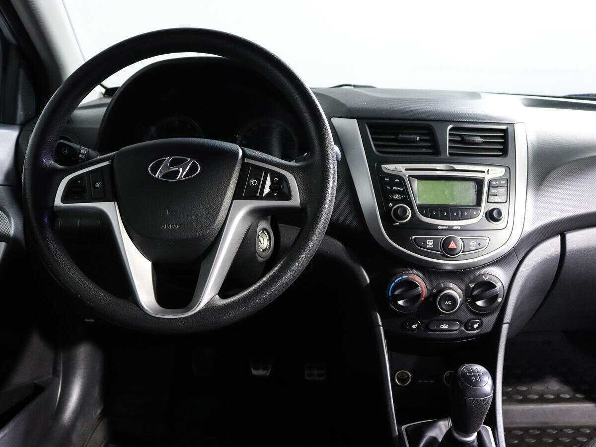 Hyundai Solaris 2011 года с пробегом. Фото: #9