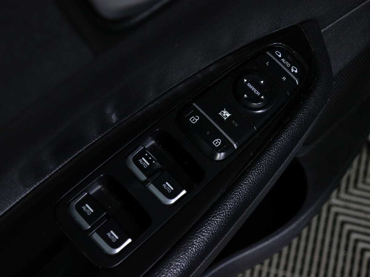 Б/У Киа Оптима 2019 года. Фото: #19