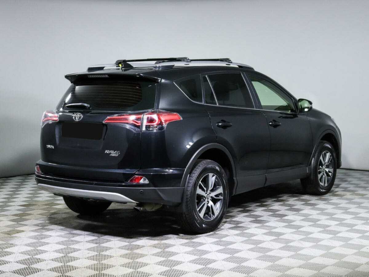 Toyota RAV4 2015 года с пробегом. Фото: #3