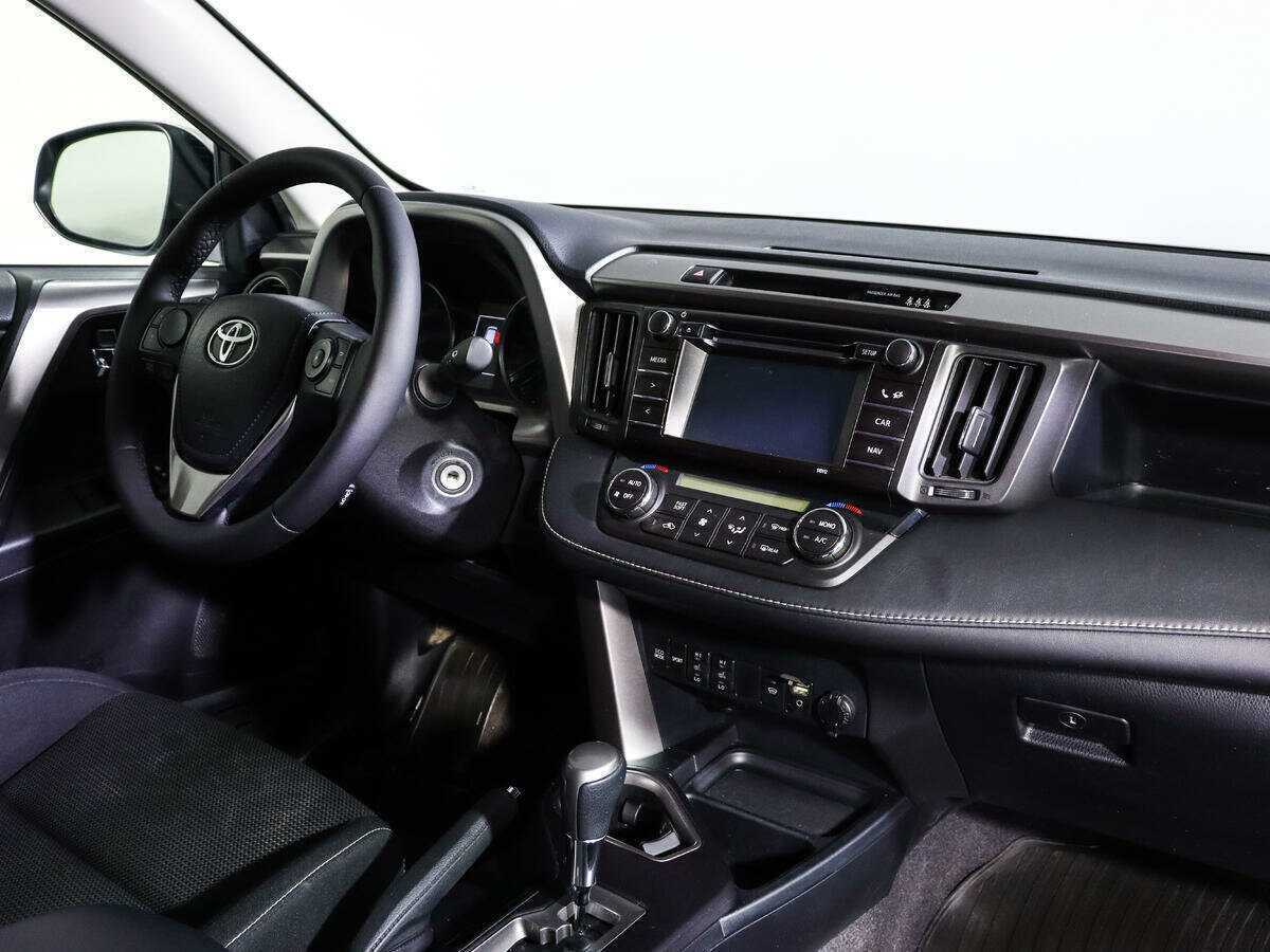 Toyota RAV4 2016 года с пробегом. Фото: #8