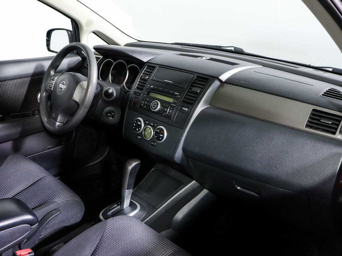 Nissan Tiida 2011 года с пробегом. Фото: #6