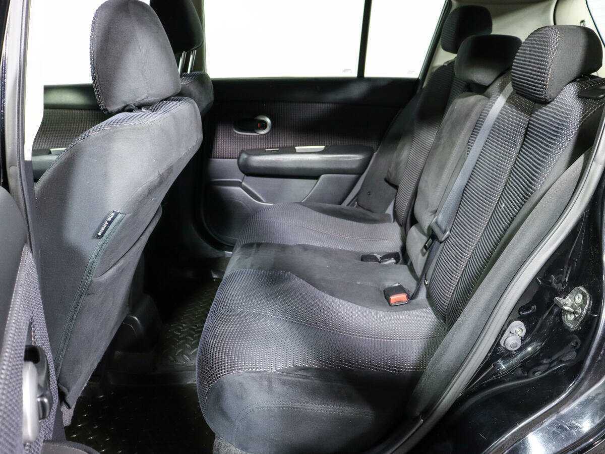 Nissan Tiida 2011 года с пробегом. Фото: #7