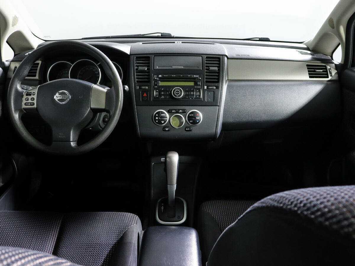 Nissan Tiida 2011 года с пробегом. Фото: #9