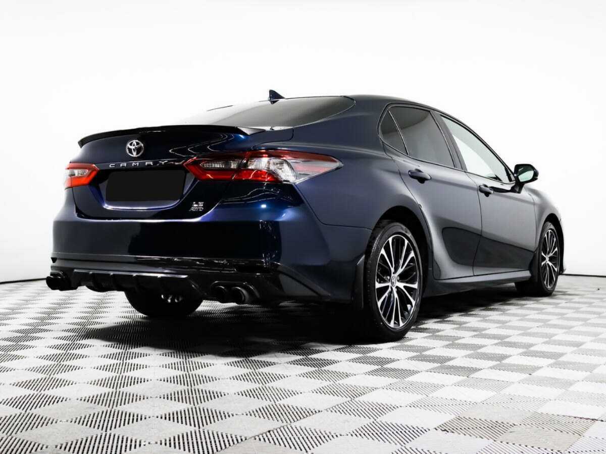 Toyota Camry 2021 года с пробегом. Фото: #4