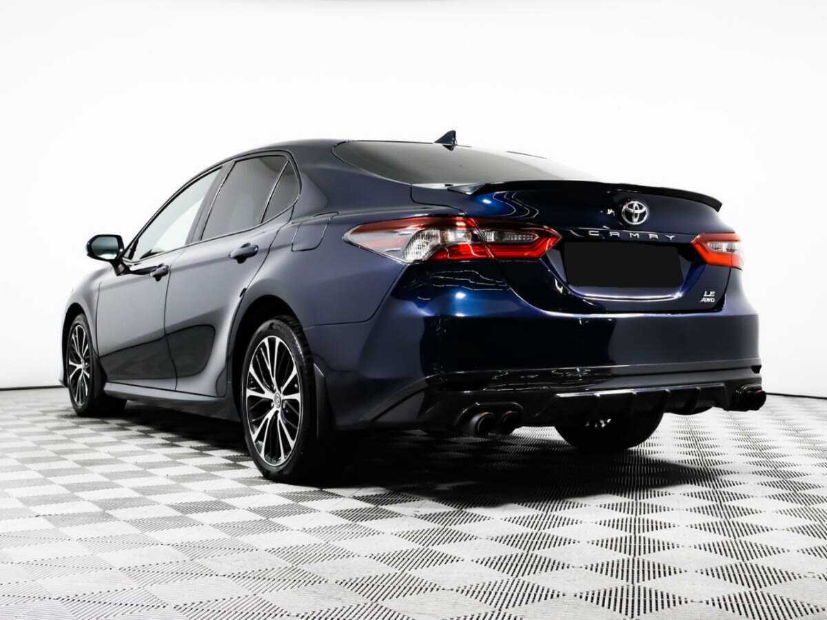 Toyota Camry 2021 года с пробегом. Фото: #6