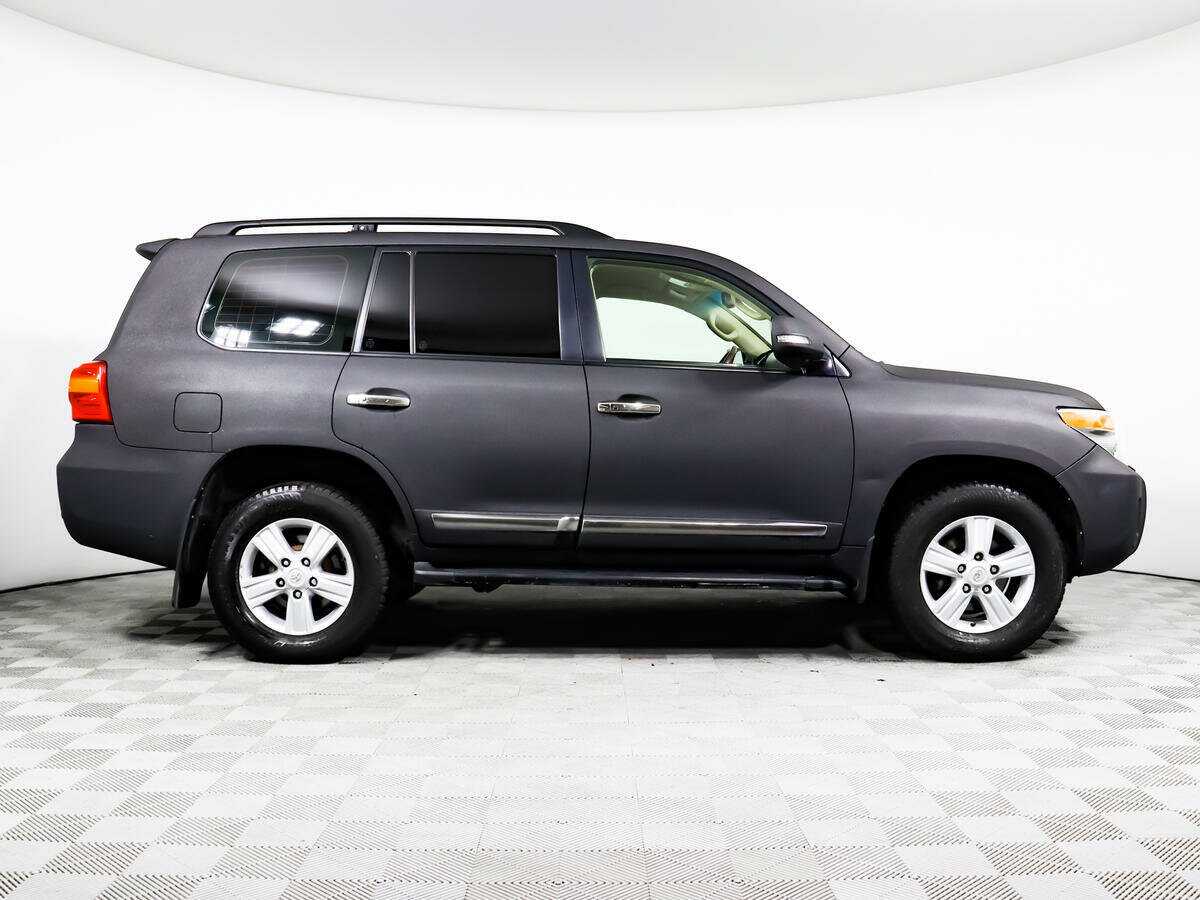 Toyota Land Cruiser 2012 года с пробегом. Фото: #3