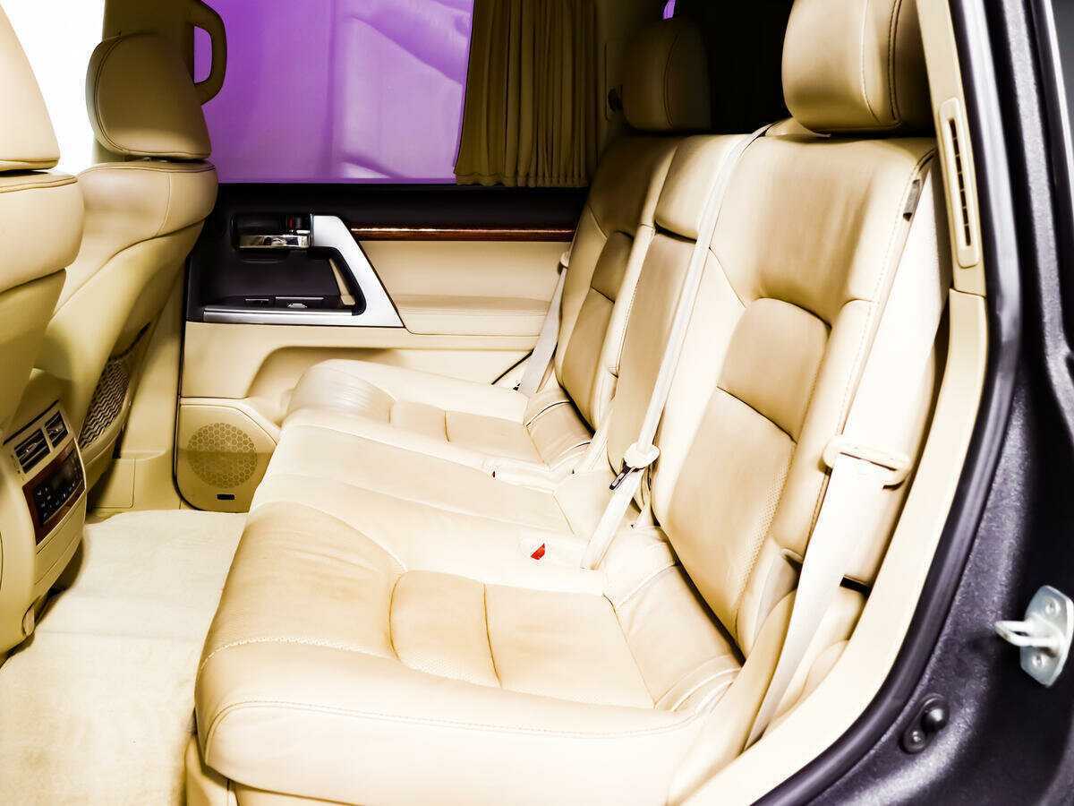 Toyota Land Cruiser 2012 года с пробегом. Фото: #11