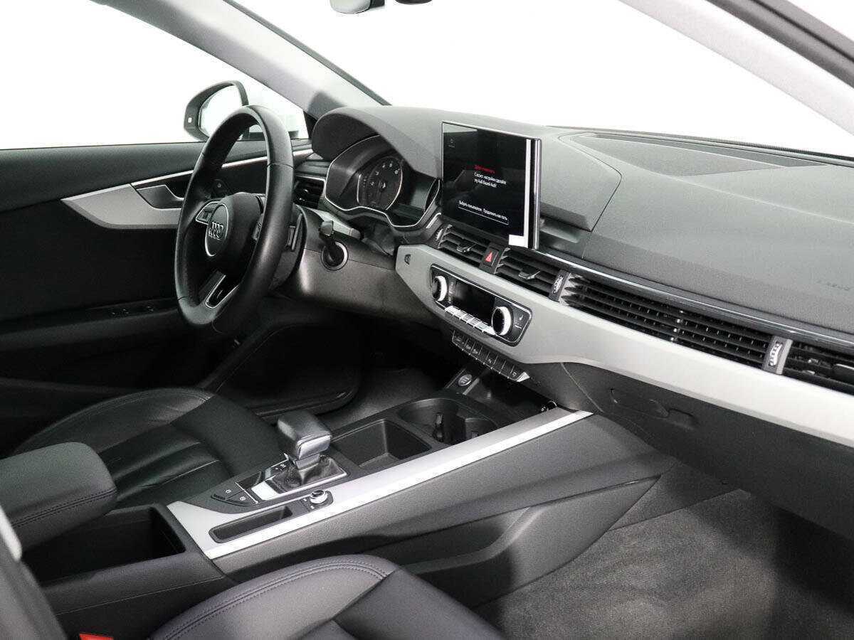 Audi A4 2021 года с пробегом. Фото: #8