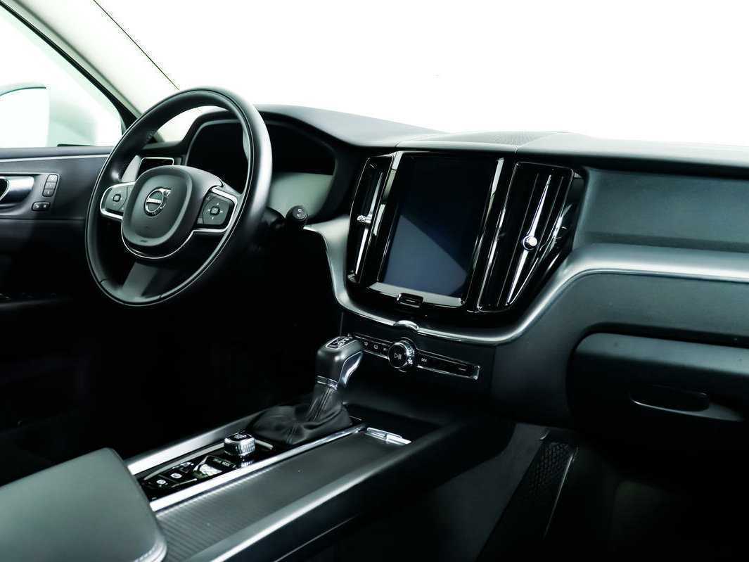Volvo XC60 2019 года с пробегом. Фото: #8