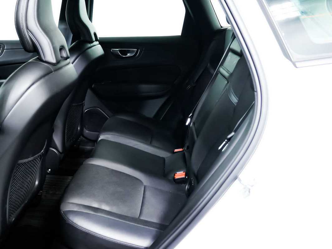 Volvo XC60 2019 года с пробегом. Фото: #11
