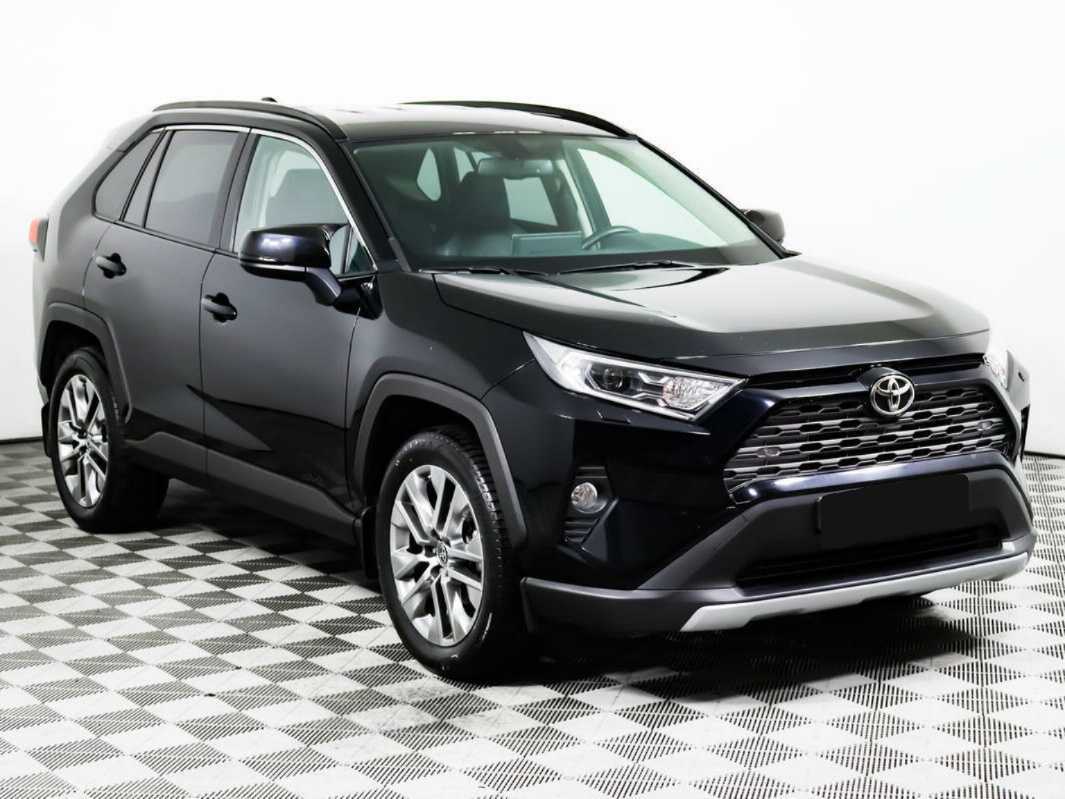 Toyota RAV4 2021 года с пробегом. Фото: #2