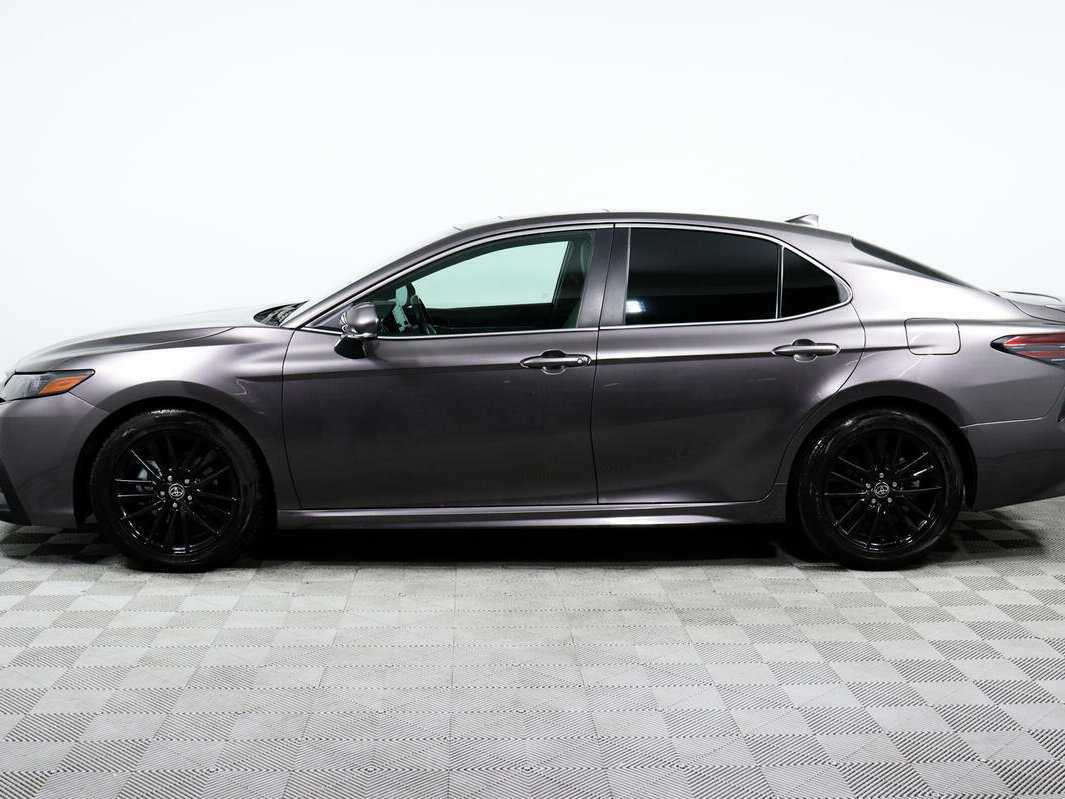 Toyota Camry 2021 года с пробегом. Фото: #7