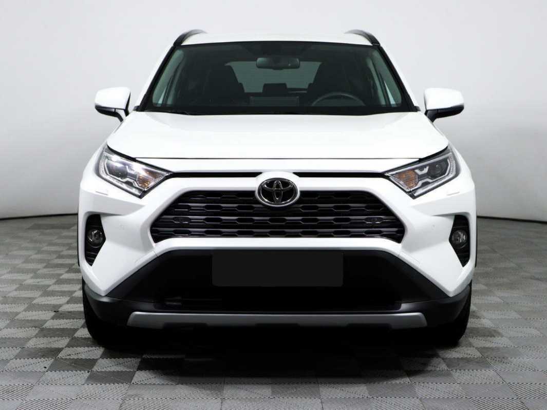 Toyota RAV4 2021 года с пробегом. Фото: #1
