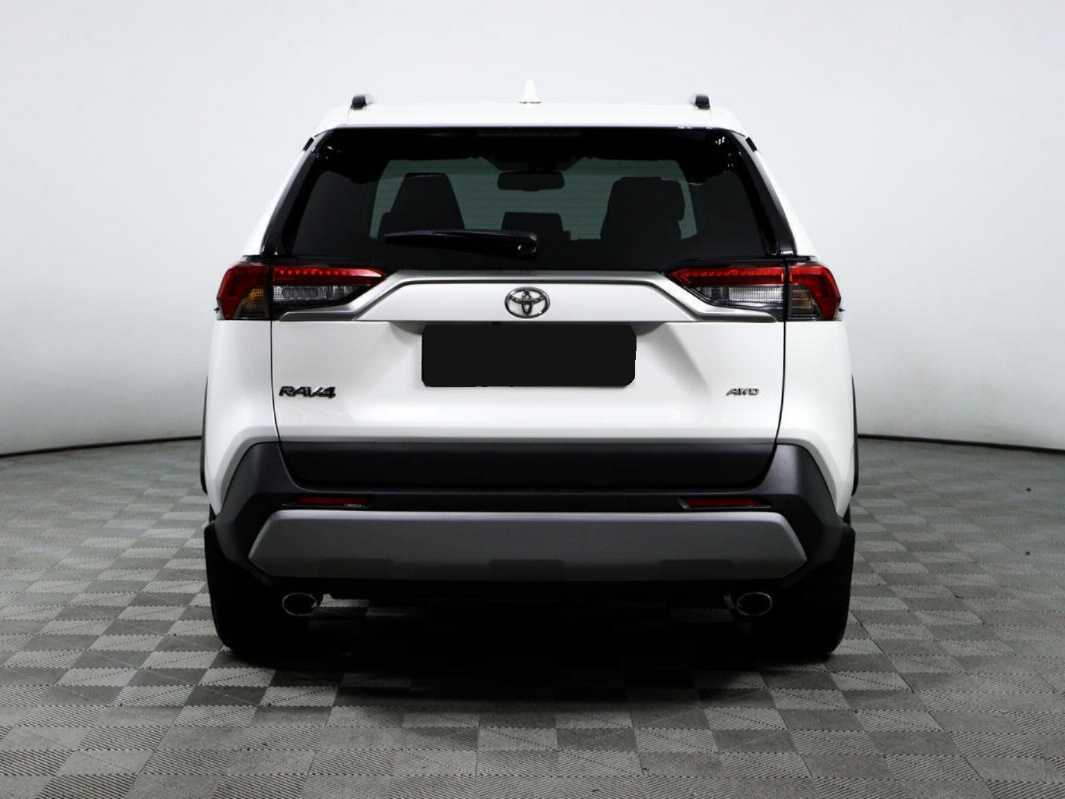 Toyota RAV4 2021 года с пробегом. Фото: #5