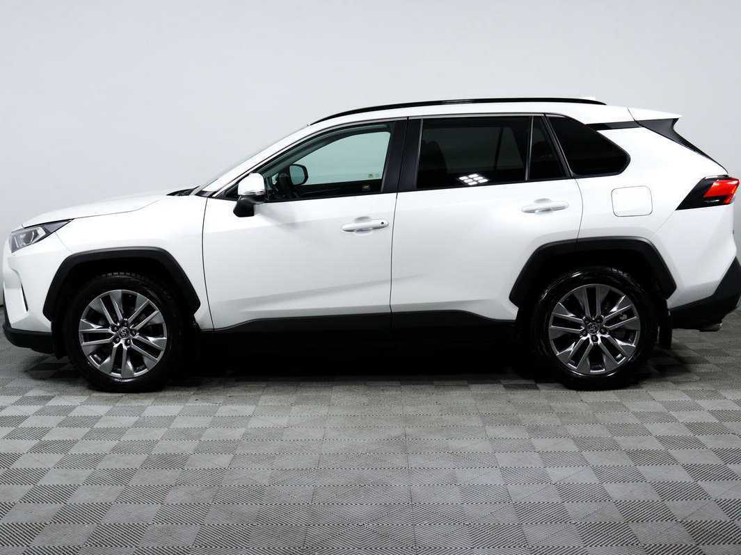 Toyota RAV4 2021 года с пробегом. Фото: #7