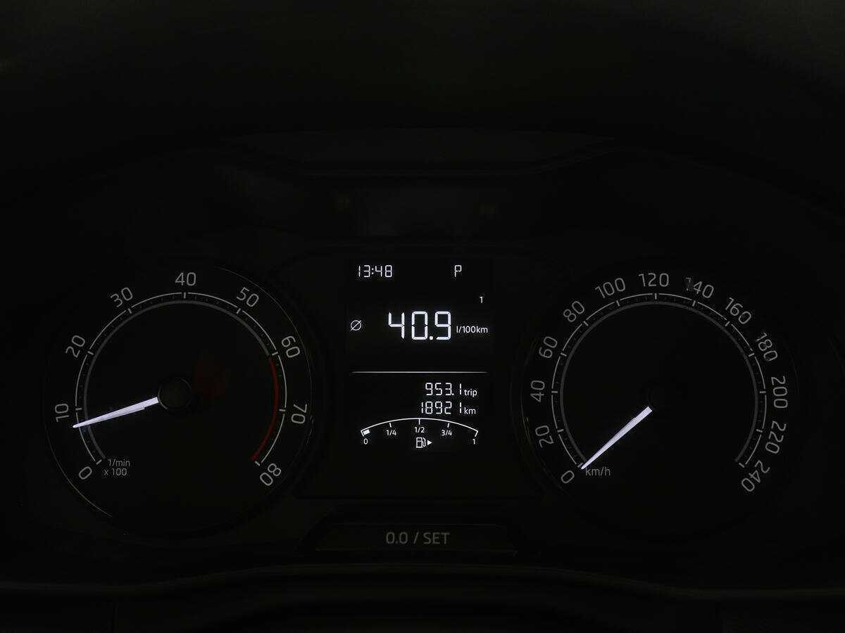 Б/У Шкода Рапид 2021 года. Фото: #10