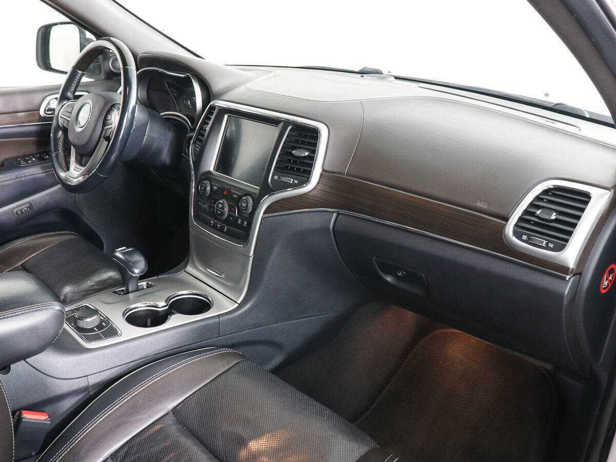 Jeep Grand Cherokee 2013 года с пробегом. Фото: #9