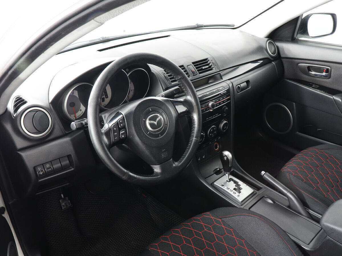 Mazda 3 2008 года с пробегом. Фото: #4