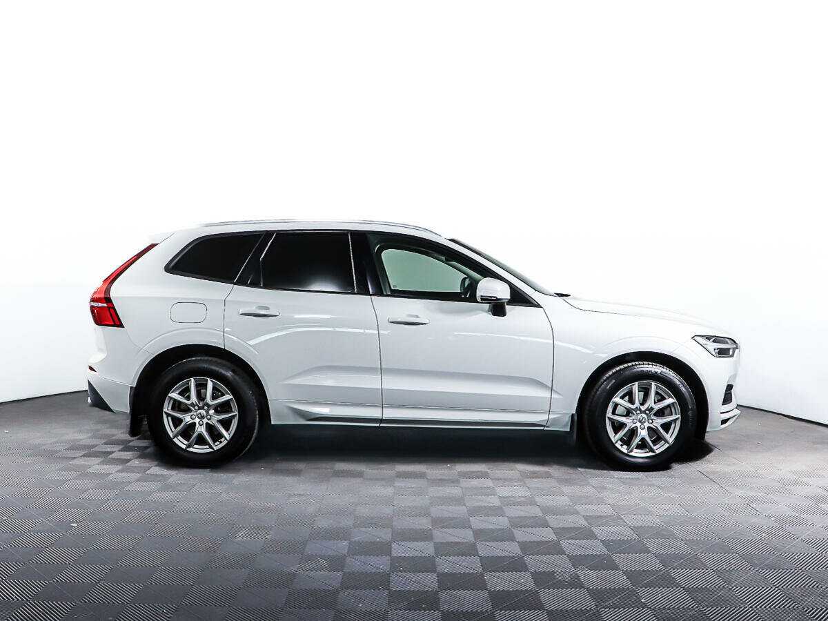 Volvo XC60 2018 года с пробегом. Фото: #3