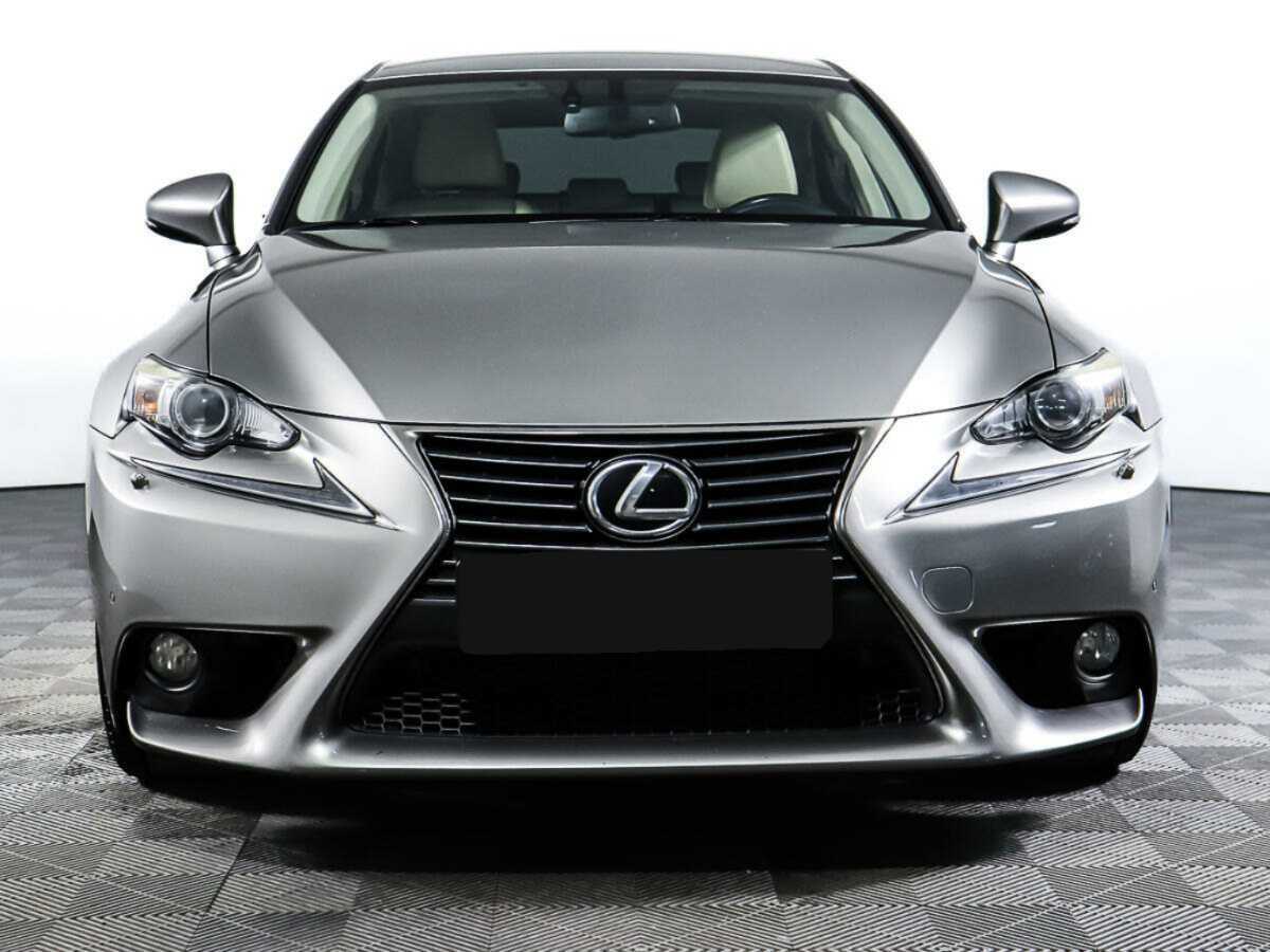 Lexus IS 2013 года с пробегом. Фото: #1