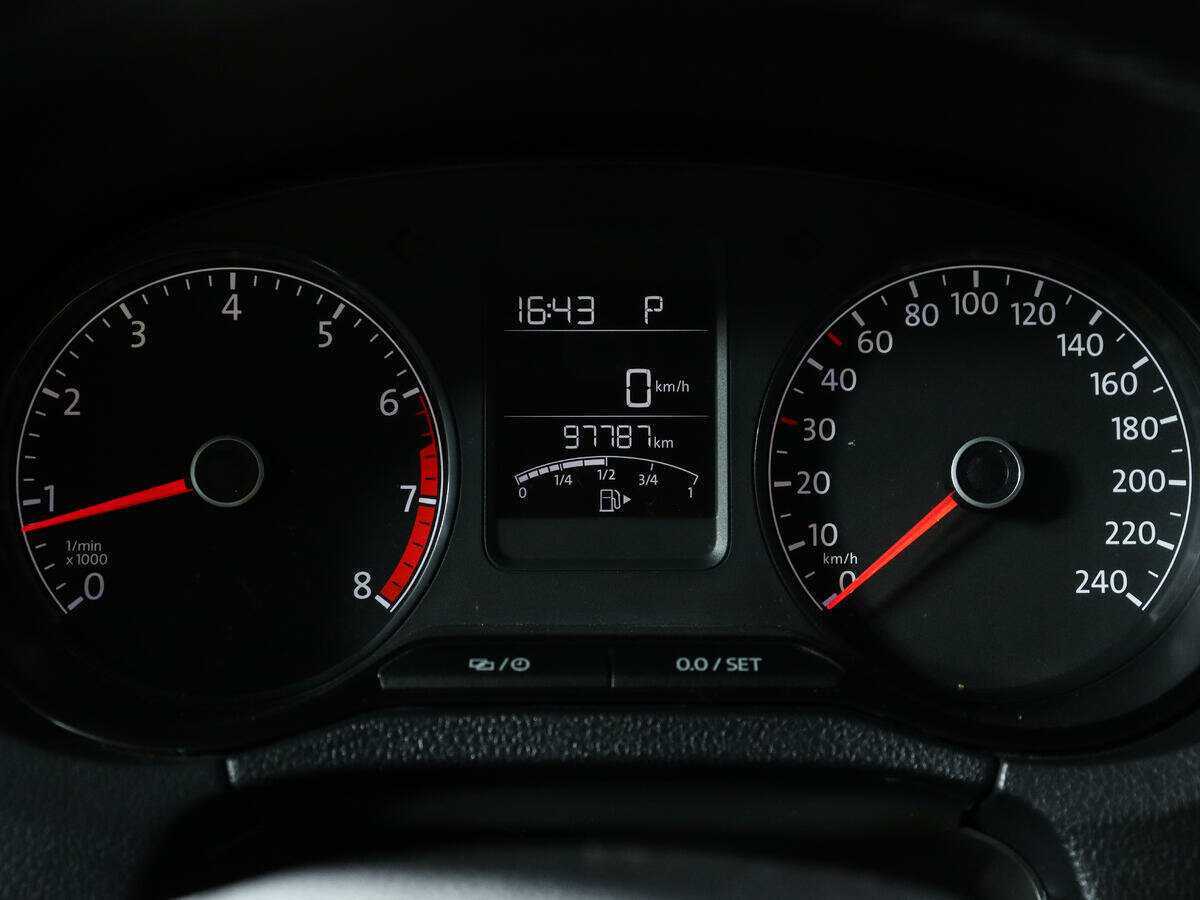 Б/У Фольксваген Поло 2017 года. Фото: #10