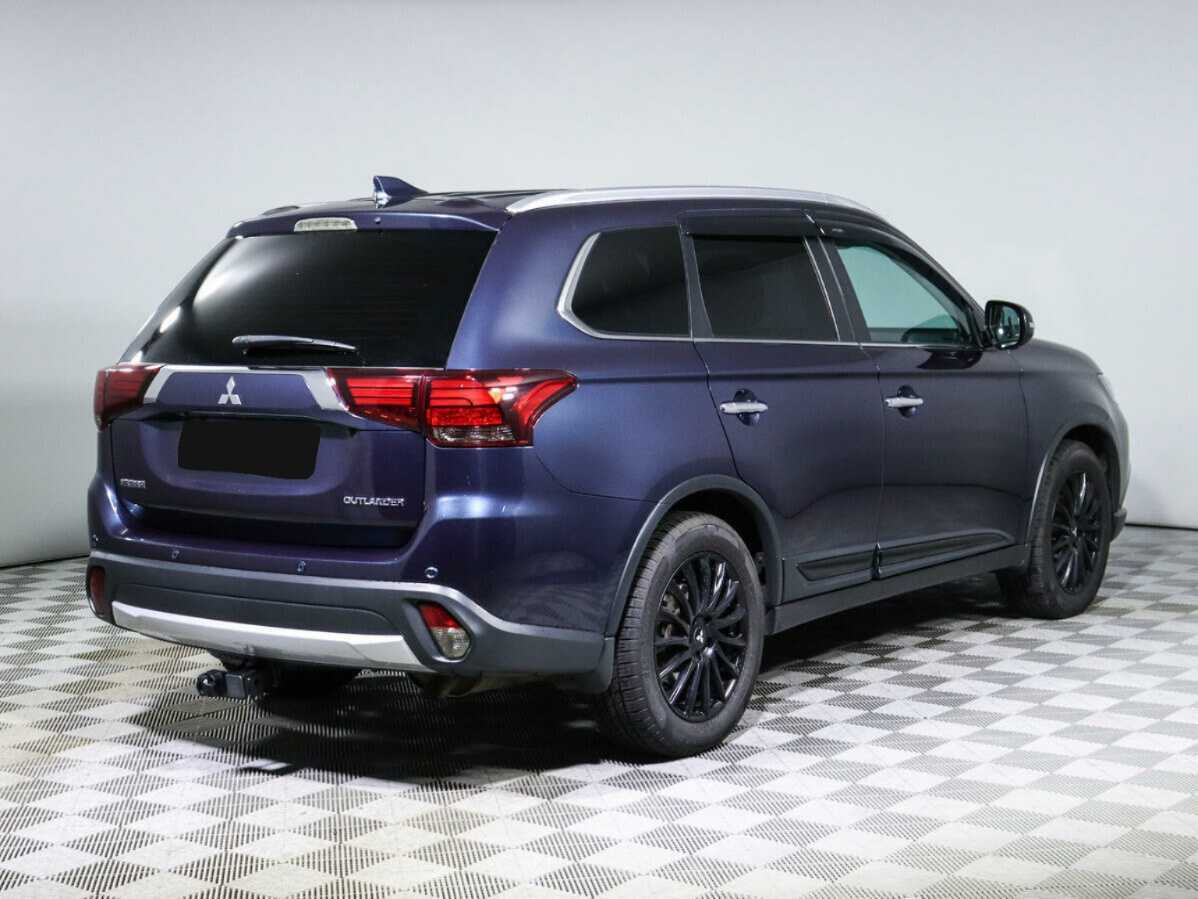 Mitsubishi Outlander 2018 года с пробегом. Фото: #3