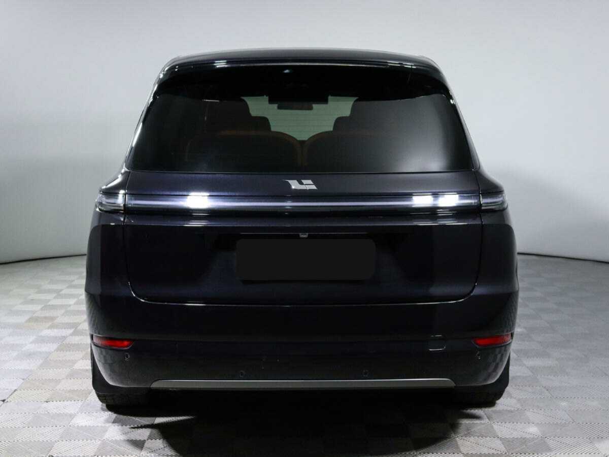 LiXiang L9 2023 года с пробегом. Фото: #3