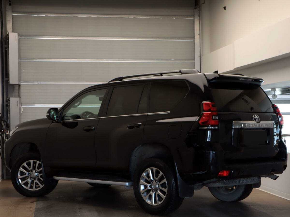 Toyota Land Cruiser Prado 2017 года с пробегом. Фото: #5
