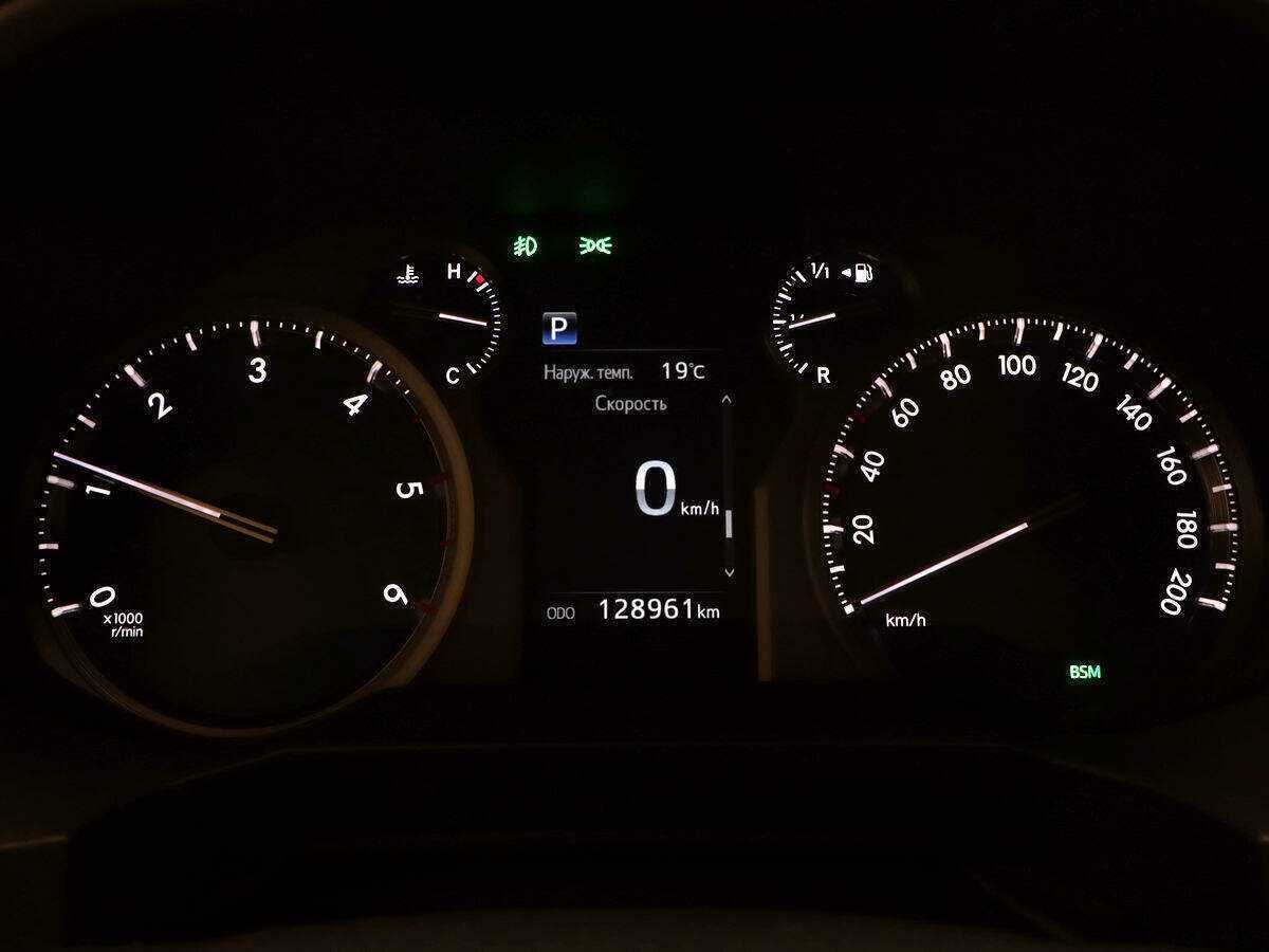 Toyota Land Cruiser Prado 2017 года с пробегом. Фото: #23