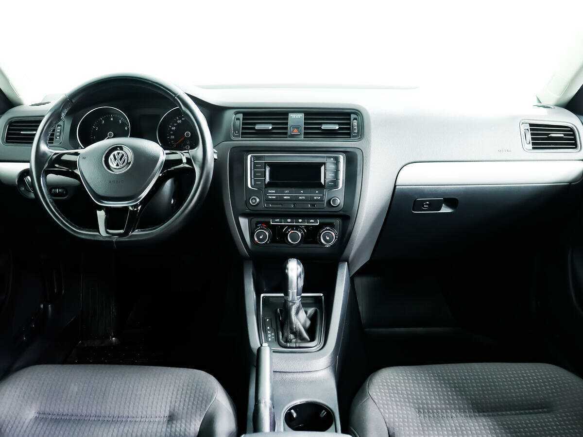 Б/У Фольксваген Джетта 2016 года. Фото: #8