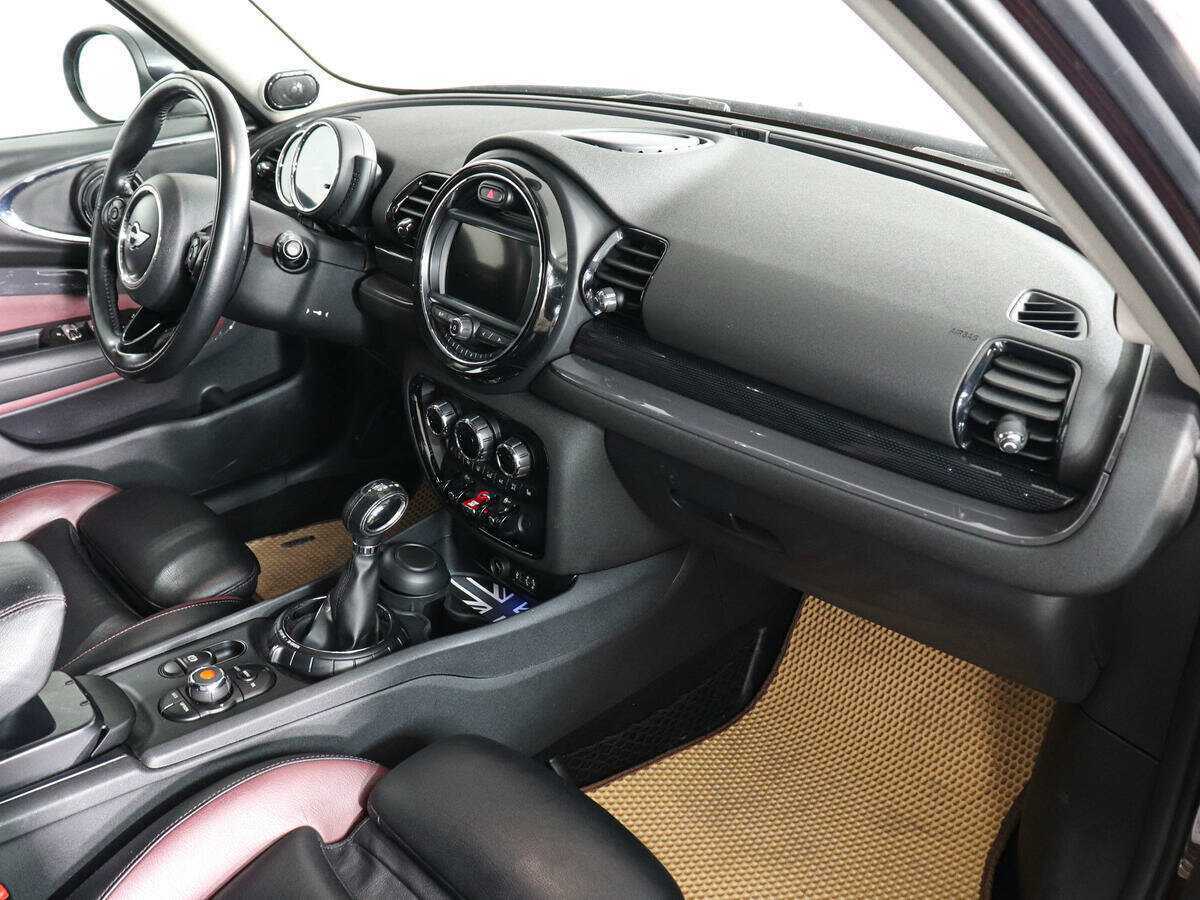 Mini Clubman 2016 года с пробегом. Фото: #9