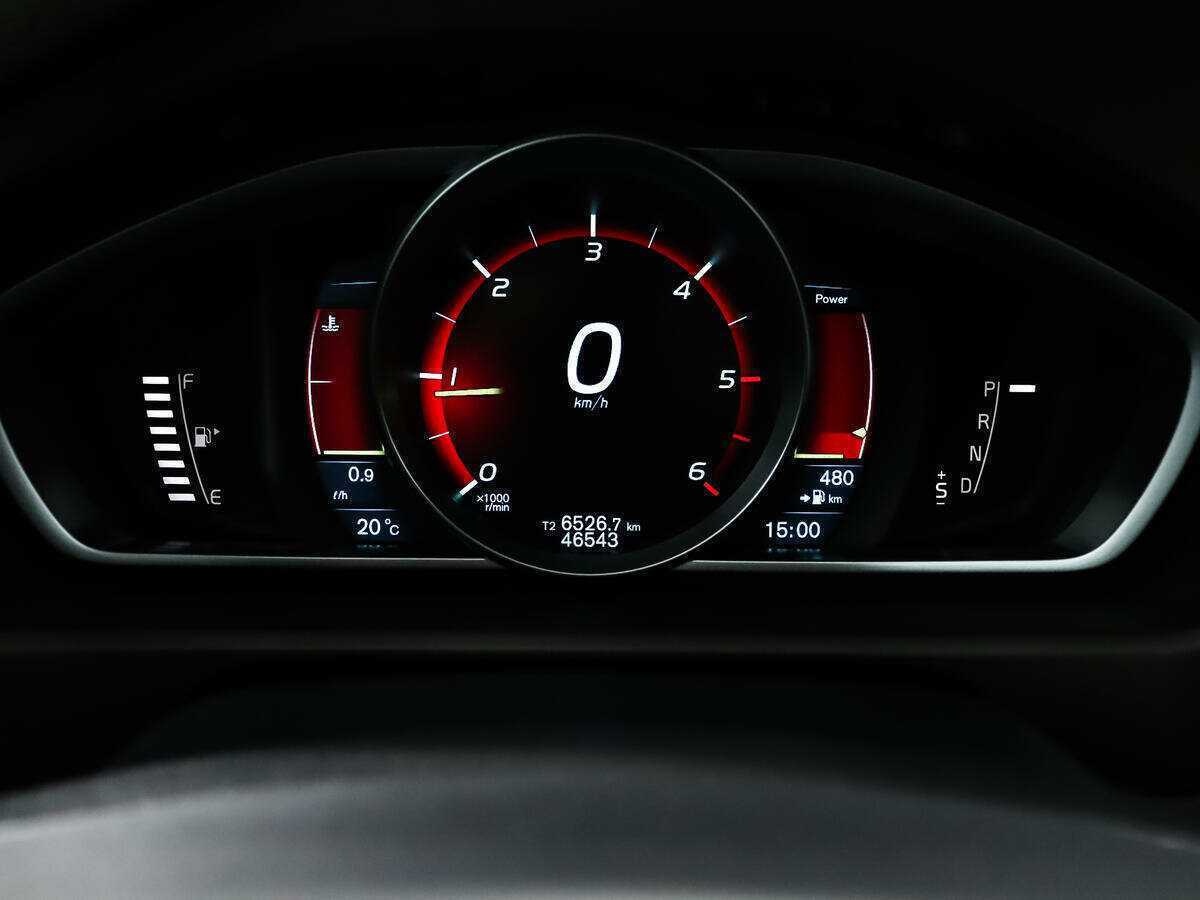 Volvo V40 Cross Country 2013 года с пробегом. Фото: #10